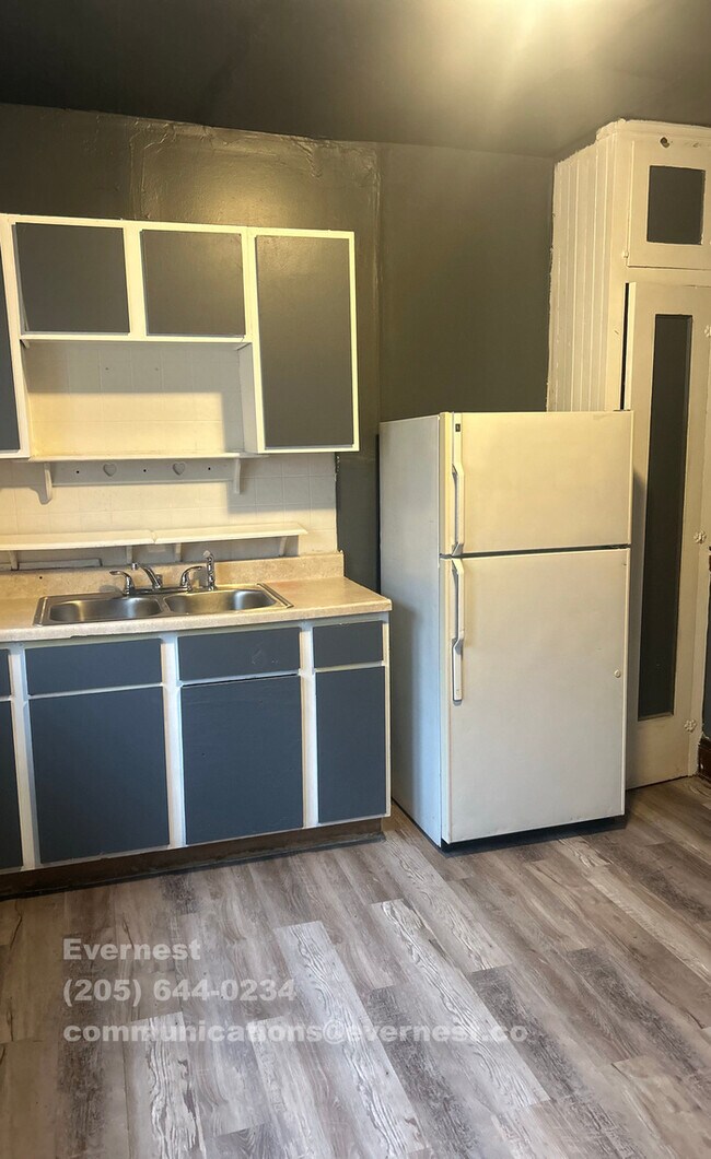 3046 E 130th St, Cleveland, OH 44120 - photo 5