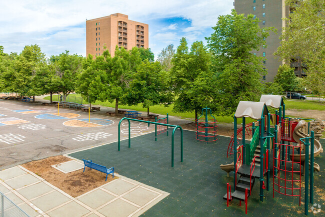Steele Elementary is a public elementary school in Washington Park West.