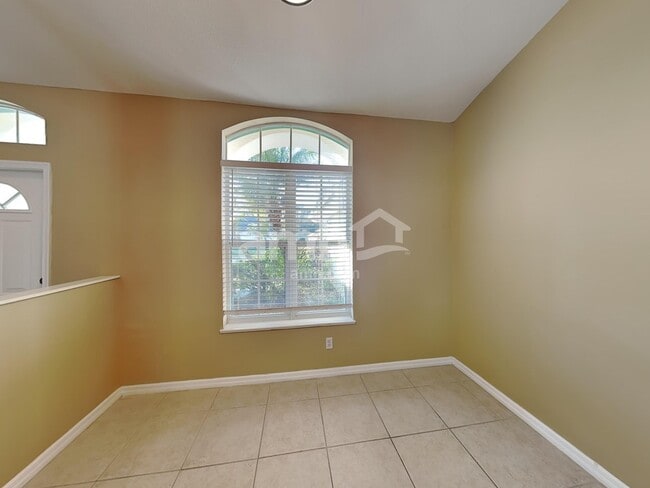 5869 NW Leghorn Ave, Port Saint Lucie, FL 34986 - photo 4