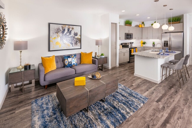 The Crossing at Cooley Station, Gilbert, AZ 85295 - photo 2