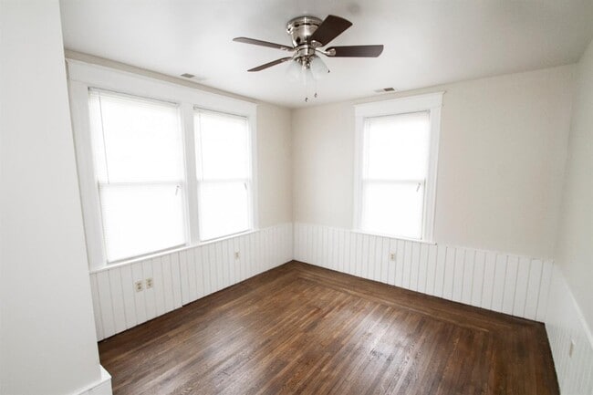 4526 Smith Rd unit 1, Cincinnati, OH 45212 - photo 4