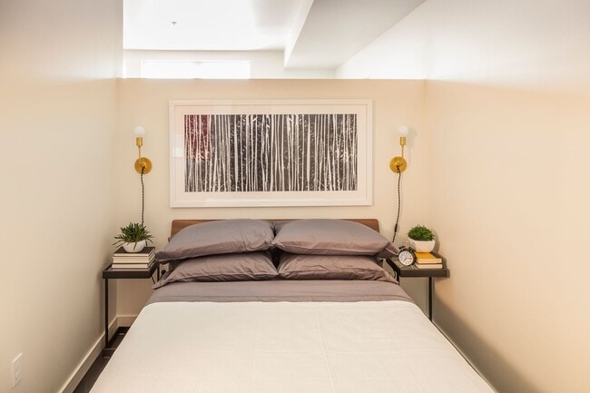 Welcome to Dexter Hayes! Modern convenience with exceptional views!, Seattle, WA 98109 - photo 7