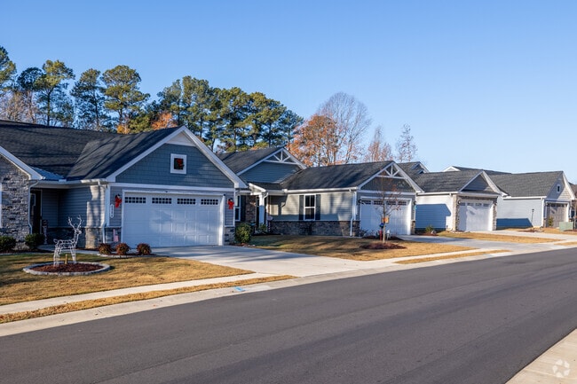Modern craftsmen homes in the Gloucester area help make up a few single family communities.