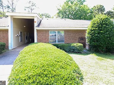 110 Westcliff Cir, Warner Robins, GA 31093 - photo 1