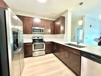 450 Warrenville Rd Unit 2, Lisle, IL 60532