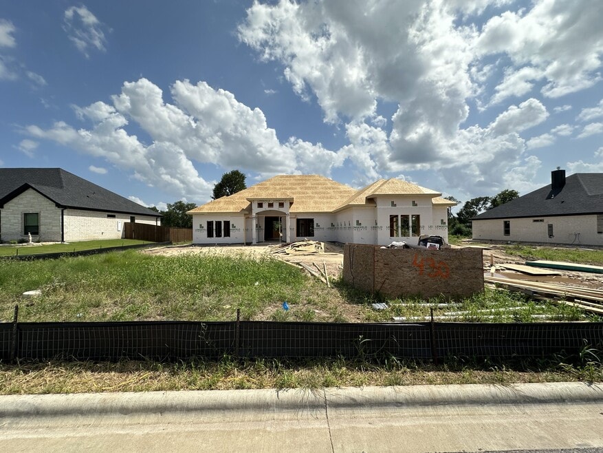 430 Dos Rios Dr, Morgans Point Resort, TX 76513 - photo 1