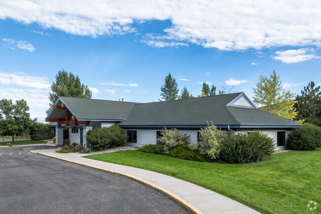 Bozeman Summit School has an average student to teacher ratio of 8 to 1.