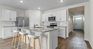 2510 Declaration St, Davenport, FL 33837