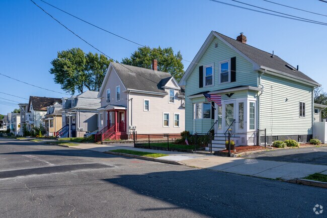You'll find colorful homes around every corner in Lynn English.