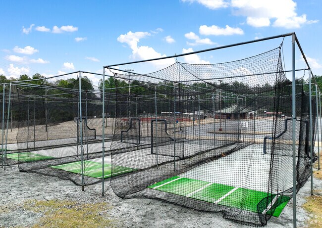 Residents of East Newnan are invited to take advantage of the exceptional facilities at The Temple Avenue Recreation Complex.