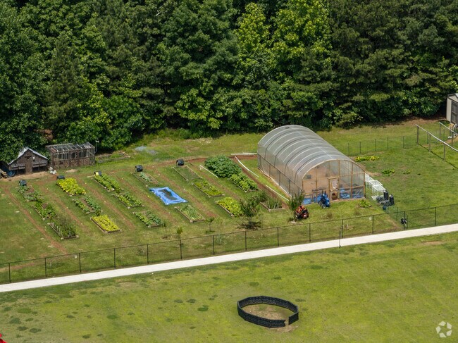 Cogburn Woods Elementary School has a Student Teacher Ratio of 16:1.