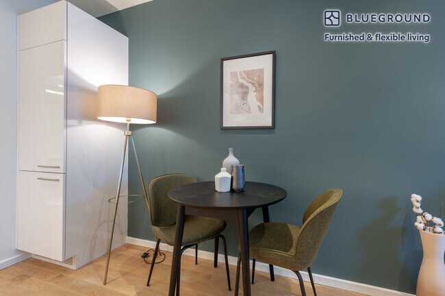 1650 Avon Place NW unit FL1-ID88, Washington, DC 20007 - photo 5