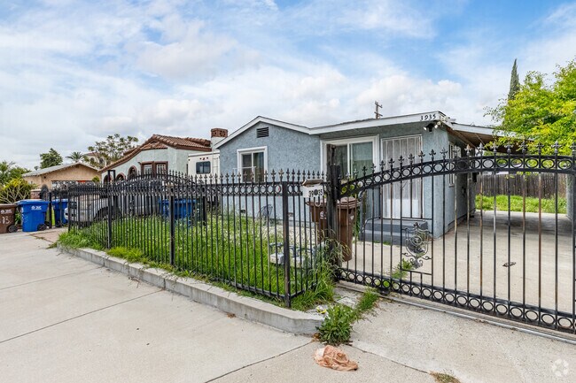 Northwest El Monte has a variety of ranch homes with gated access.