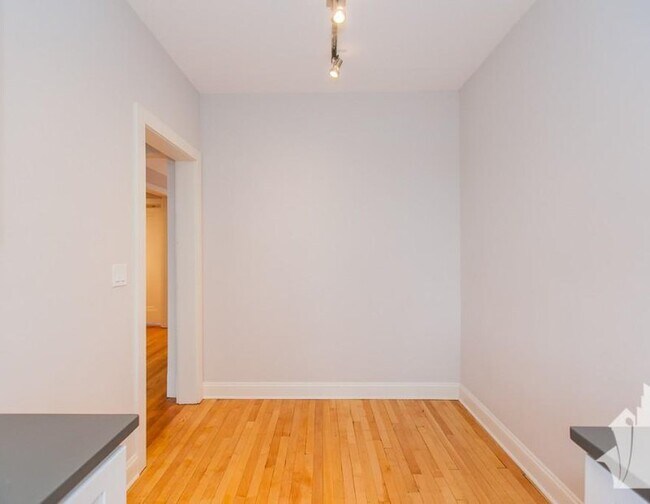 2317 N Rockwell St unit A2, Chicago, IL 60647 - photo 7