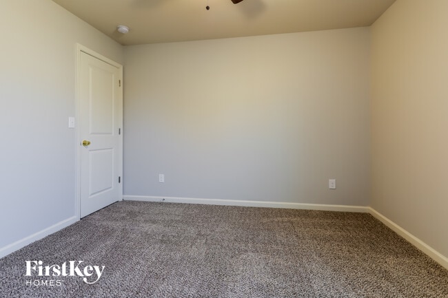 215 Holly Way, Pendergrass, GA 30567 - photo 5