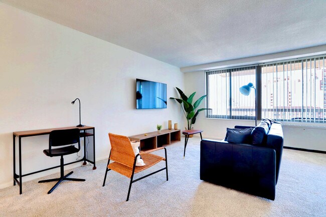 1600 S Eads St unit FL10-ID1022568P, Arlington, VA 22202 - photo 4