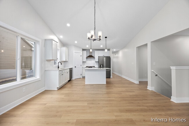 982 Scioto Dr NW, Comstock Park, MI 49321 - photo 4