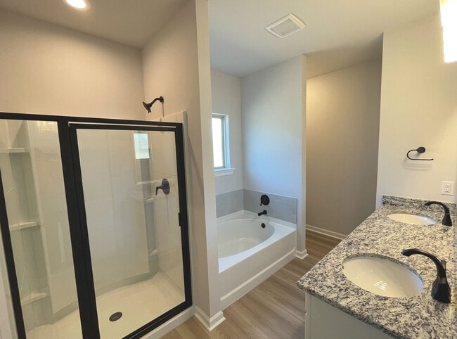 1522 Marshland Ave, Gonzales, LA 70737 - photo 5