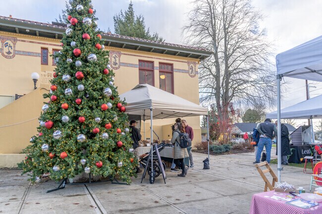 Get your holiday shopping done early at Winterfest Market in Snohomish near Bunk Foss.