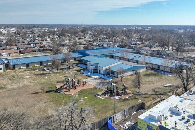 Kerr Elementary School is located in the neighborhood near Garnett and East Admiral.