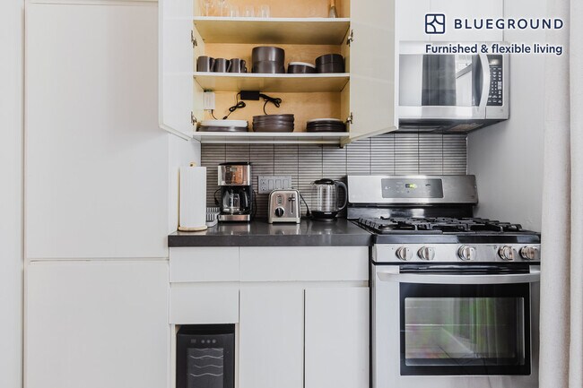 195 Stanton St unit FL4-ID1551, New York, NY 10002 - photo 5