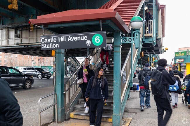 The Castle Hill Avenue Train Station serves the Unionport neighborhood.