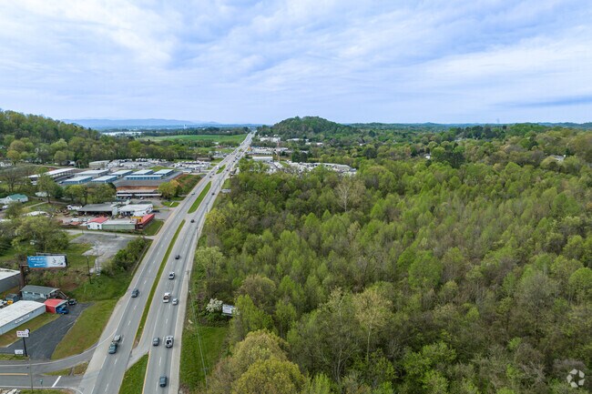 The McGee Tyson Airport is just minutes way from Rockford off of Alcoa Highway
