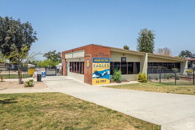 Cope Middle School achieves an A- rating on Niche.