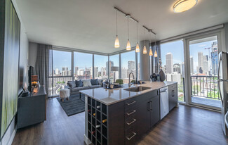905 N Orleans St, Chicago, IL 60610