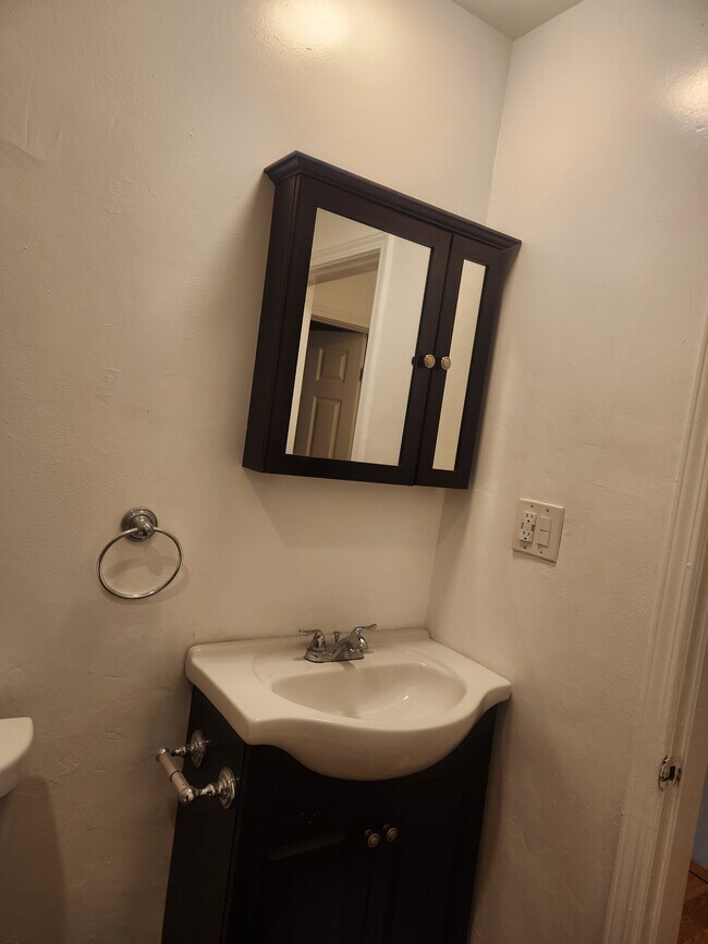 11860 Truro Ave unit 11860 Truro D, Hawthorne, CA 90250 - photo 6