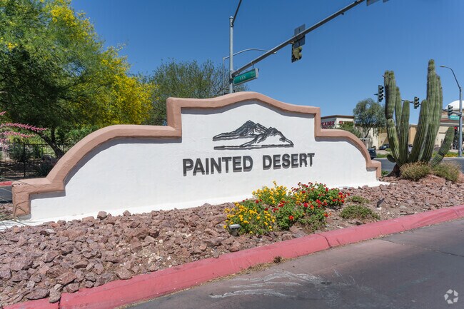 Residents of Painted Desert can participate in a variety of community events, such as Friday’s Prime Rib Night at Rockwall Grille or drive-in movie nights.