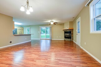 3257 Rohret Rd, Iowa City, IA 52246