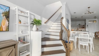 263 Crew Ct, Sarasota, FL 34243