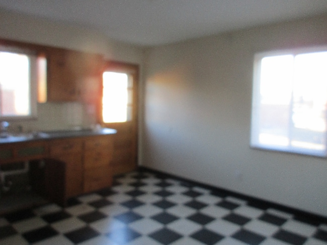 1862 Kentwell Rd, Columbus, OH 43221 - photo 6