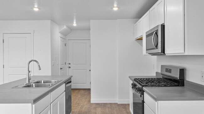 1727 N Patchwork Ave unit 1268, Tooele, UT 84074 - photo 7