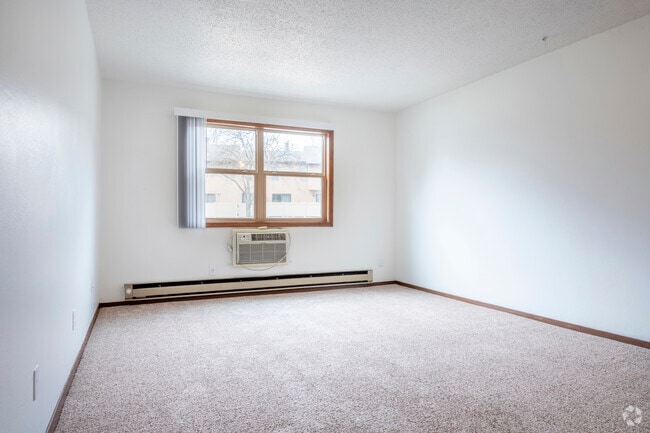 Riverview Apartments, La Crosse, WI 54601 - photo 3