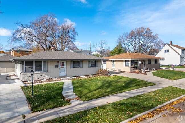 Ranch homes are common in the Morgan Heights neighborhood.