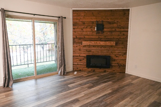 1234 NE 27th St, McMinnville, OR 97128 - photo 7