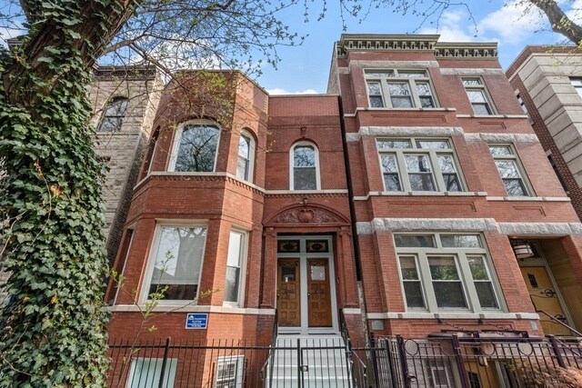 2153 W Potomac Ave unit 1F, Chicago, IL 60622 - photo 1