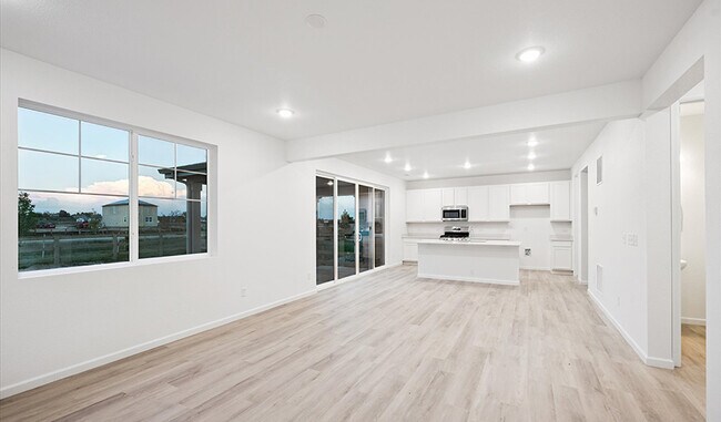 912 Steppe Ln, Windsor, CO 80550 - photo 7