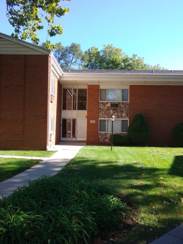 490 St Moritz Dr Unit 1D, Glen Ellyn, IL 60137