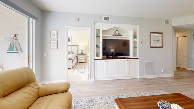 9022 Michael Cir unit 3, Naples, FL 34113 - photo 3