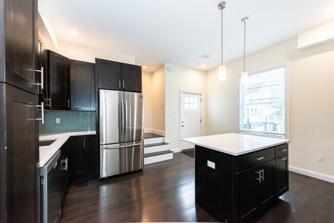 10 Marion St unit 1, Medford, MA 02155 - photo 4