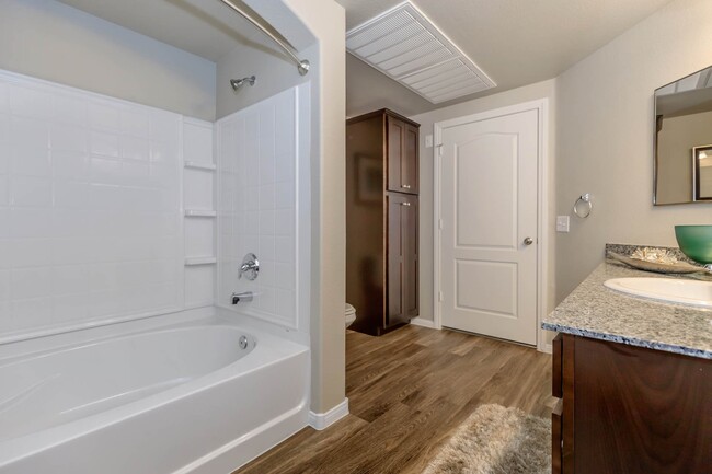 El Dorado 928 SQFT 1 Bed 1 Bath