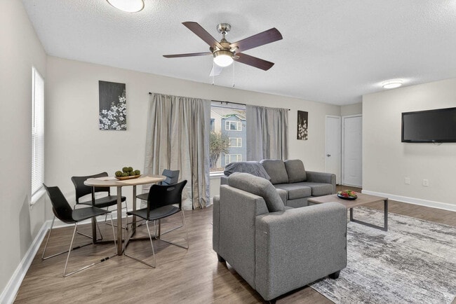 800 Alexander Rd unit FL1-ID1372307P, Cayce, SC 29033 - photo 3