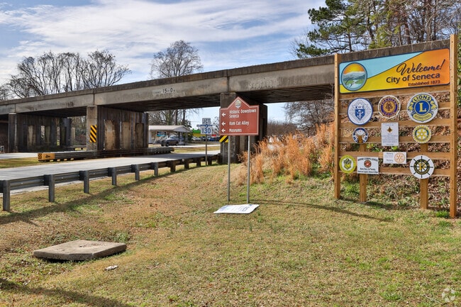 Highway 123 runs through the heart of Seneca.