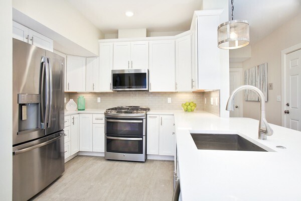 27 Parkton Rd, Jamaica Plain, MA 02130 - photo 3