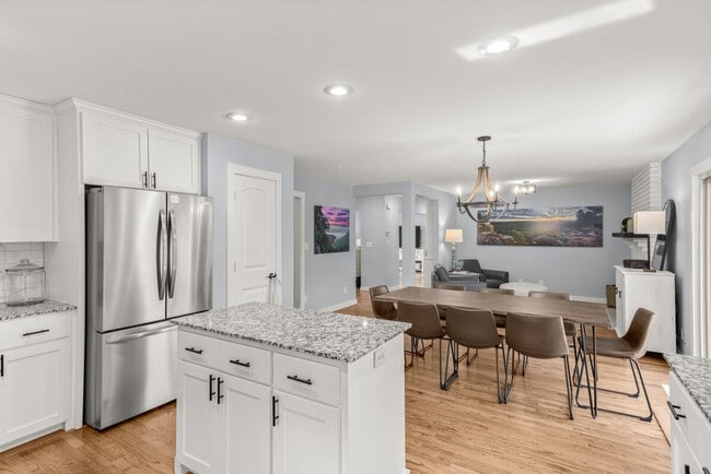 201 N Dogwood St unit ID1241305P, Siloam Springs, AR 72761 - photo 5