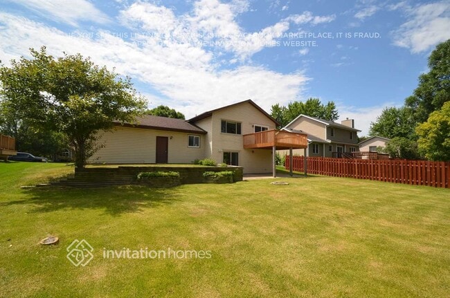 989 Ticonderoga Trail, Saint Paul, MN 55123 - photo 2