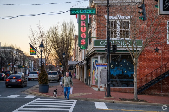 Head over to downtown Fredericksburg near Mayfield for an evening stroll.